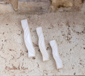 Ceramic mezuzah case "Kalah- Bride" cream color