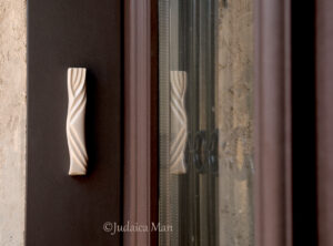 Ceramic mezuzah case "Kalah- Bride" cream color